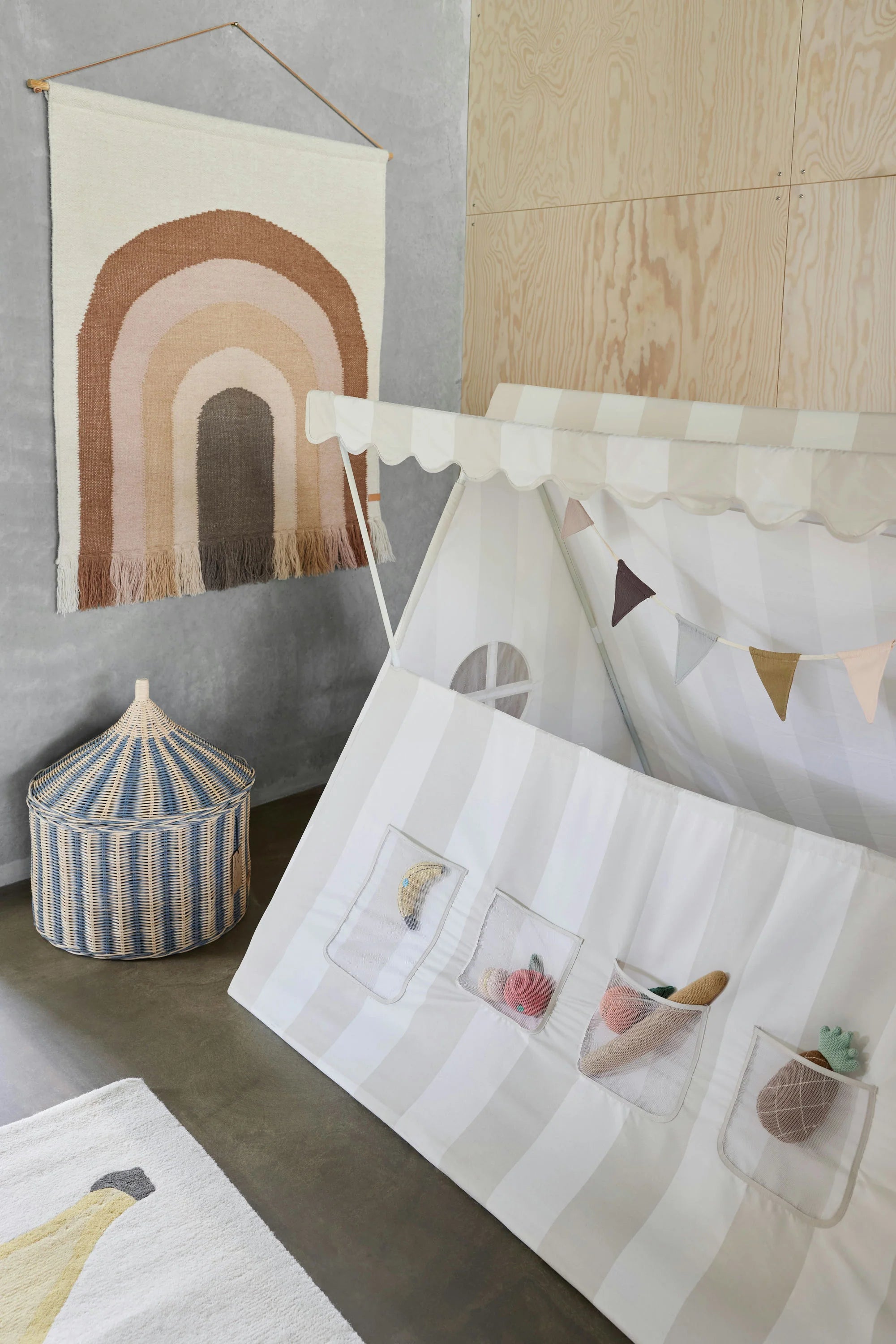 OYOY - Follow The Rainbow Wall Rug Choko